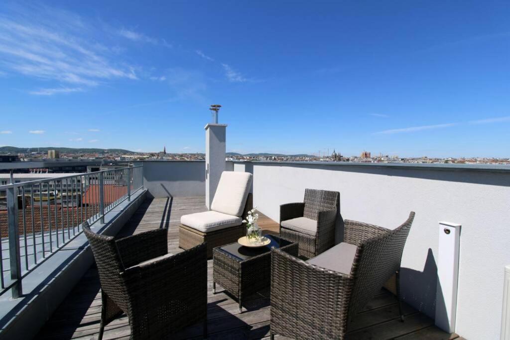 Penthouse With Amazing Terrace L Lf42 Apartment Wina Bagian luar foto