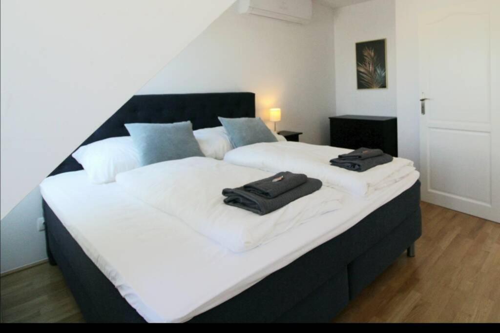Penthouse With Amazing Terrace L Lf42 Apartment Wina Bagian luar foto