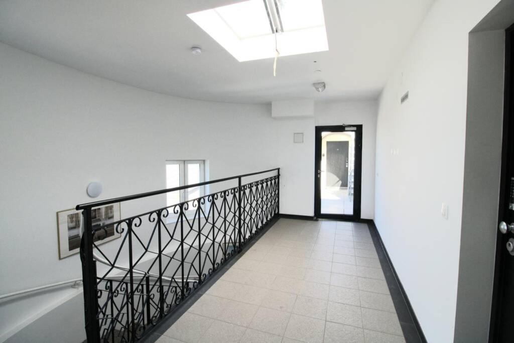 Penthouse With Amazing Terrace L Lf42 Apartment Wina Bagian luar foto