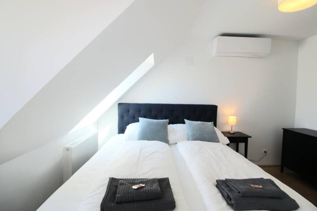 Penthouse With Amazing Terrace L Lf42 Apartment Wina Bagian luar foto